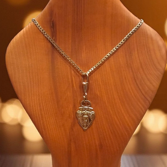 Gucci Jewelry - GUCCI Gold Knight Crest Pendant